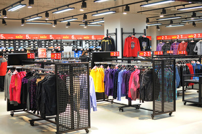 服装卖场 洞察现代服装零售的经营之道与未来趋势